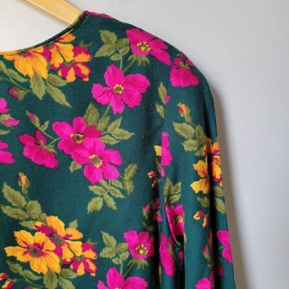 EUC VINTAGE LAURISSA FLORAL LONGSLEEVES TOP SIZE SMALL - Picture 5 of 14